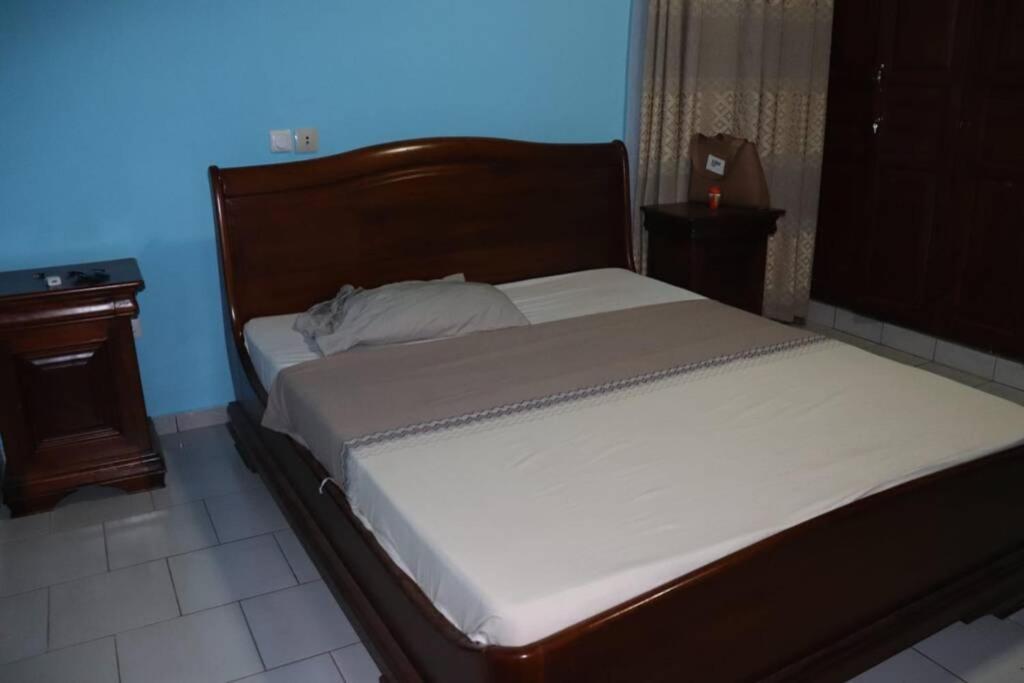 Residence Jeanne A Yaounde Odza Messamengo Ngoại thất bức ảnh